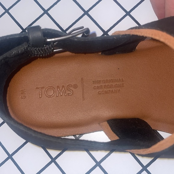 🍉 Women’s TOMS Size 9 Black Strap Sandals - Picture 4 of 5